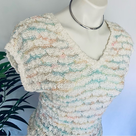v i n t a g e :: Pastel Slouchy Textured Granny Knit...